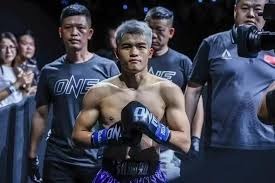 斯诺克冠中冠赛：赵心童2-6不敌特鲁姆普 无缘决赛